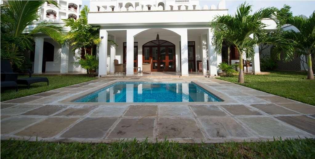 Lantana Galu Beach Diani Beach Esterno foto