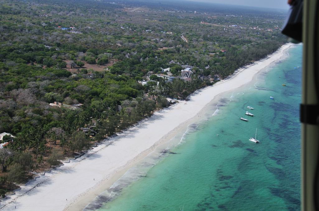 Lantana Galu Beach Diani Beach Esterno foto