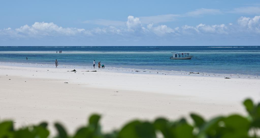 Lantana Galu Beach Diani Beach Esterno foto